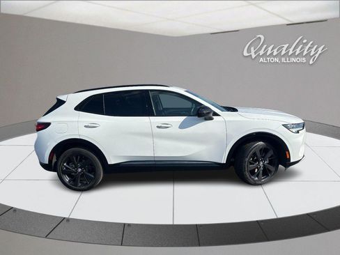 Used 2023 Buick Envision Essence w/ Sport Touring Package AWD/4WD image 3