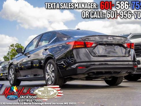 Used 2025 Nissan Altima 2.5 S FWD image 4