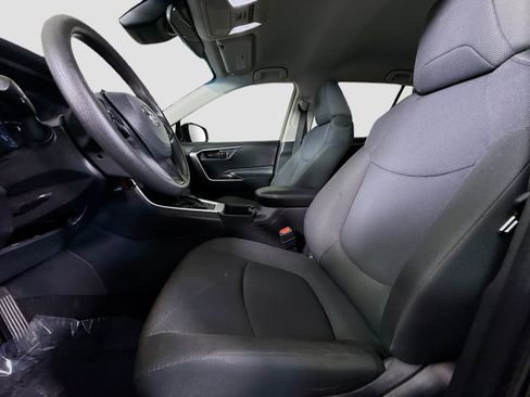 Used 2025 Toyota RAV4 LE FWD image 21