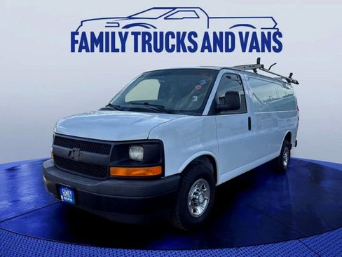 Used 2017 Chevrolet Express 2500 image 1