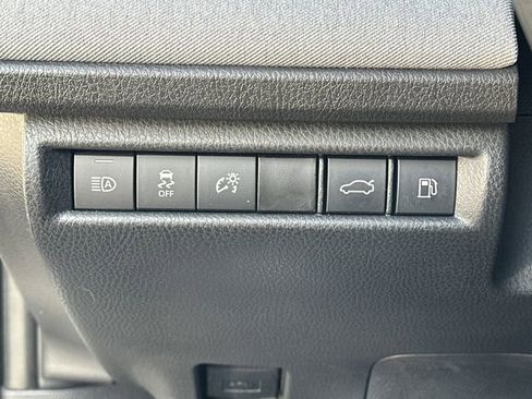 Certified 2025 Toyota Camry LE image 21