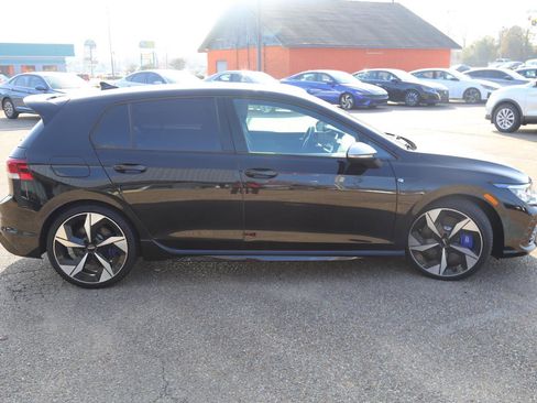 Used 2024 Volkswagen Golf R image 4