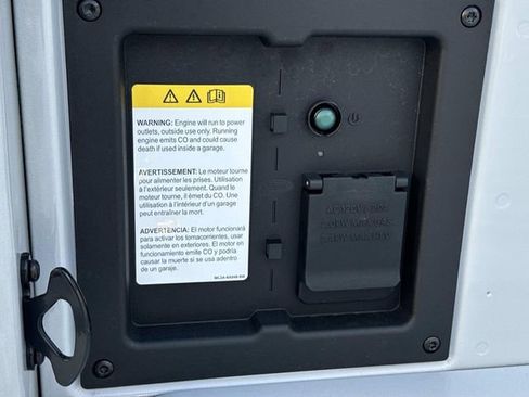 New 2025 Ford F150 Lariat w/ Equipment Group 501A Mid image 14