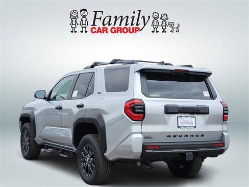 New 2026 Toyota 4Runner SR5 image 3