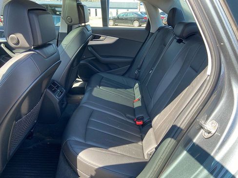 Used 2017 Audi A4 2.0T Premium image 16