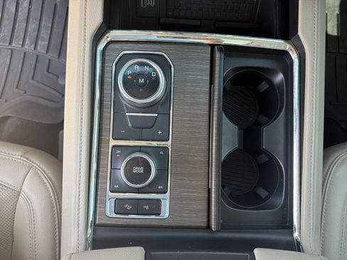Used 2022 Ford Expedition Max Limited AWD/4WD image 17