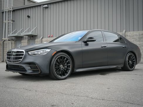 Used 2023 Mercedes-Benz S 580e 4MATIC Sedan w/ AMG Line image 10
