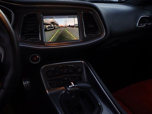 Used 2015 Dodge Challenger SRT Hellcat image 15