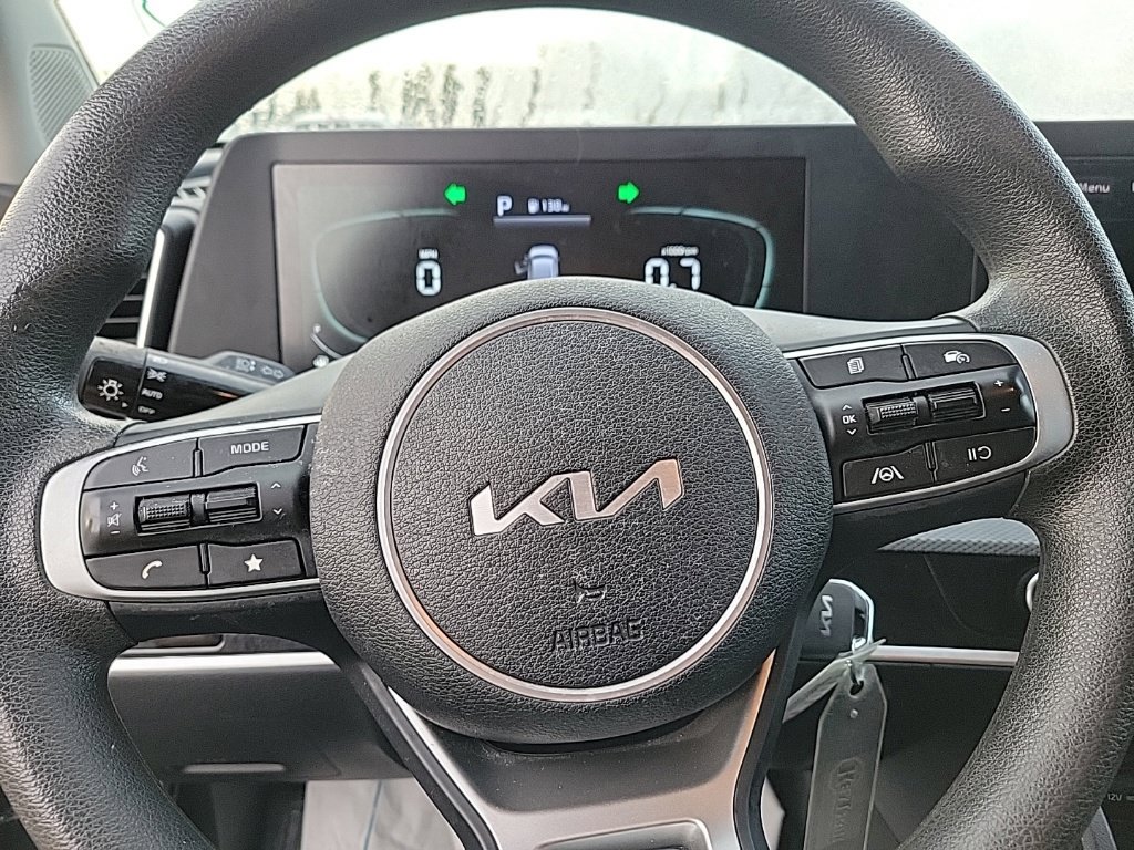 Used 2023 Kia Sportage LX AWD/4WD image 11