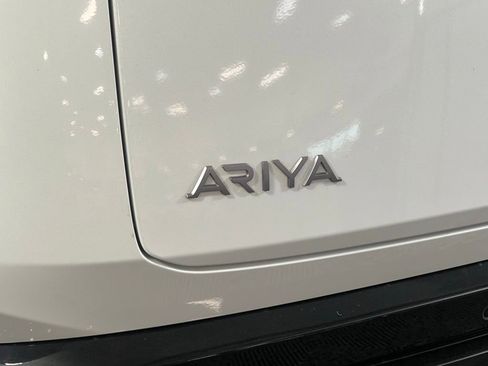 Used 2024 Nissan Ariya FWD image 20