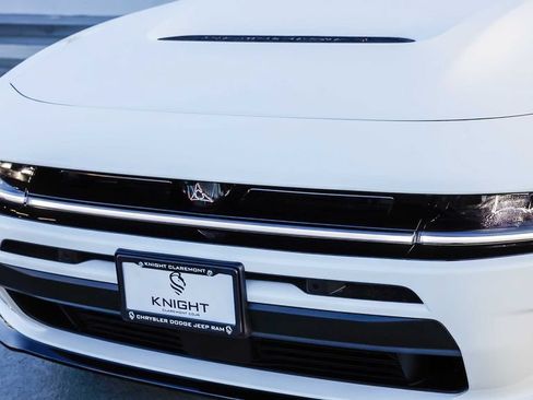 New 2026 Dodge Charger R/T AWD/4WD image 6