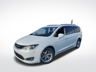 Used 2019 Chrysler Pacifica Touring-L Plus w/ Advanced Safetytec Group