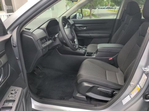 Used 2024 Honda CR-V LX image 3