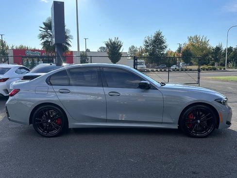 Used 2023 BMW 330i xDrive Sedan w/ M Sport Package AWD/4WD image 15