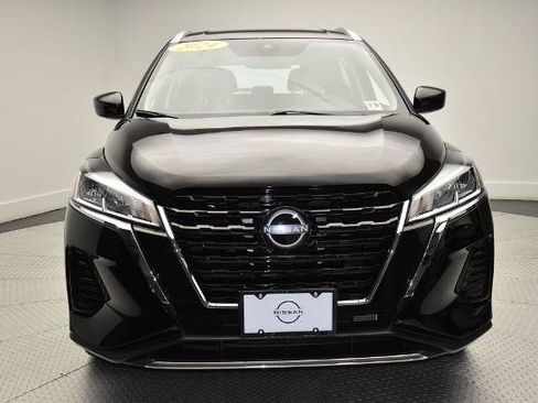 Certified 2024 Nissan Kicks SV FWD image 2