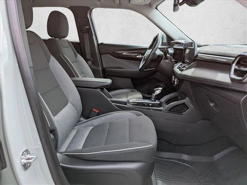 Used 2025 Chevrolet TrailBlazer LT w/ Convenience Package image 25