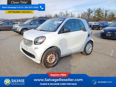 Used 2016 smart fortwo pure RWD image 1