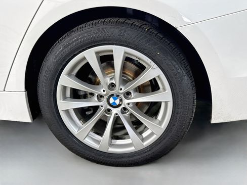 Used 2018 BMW 320i Sedan RWD image 37