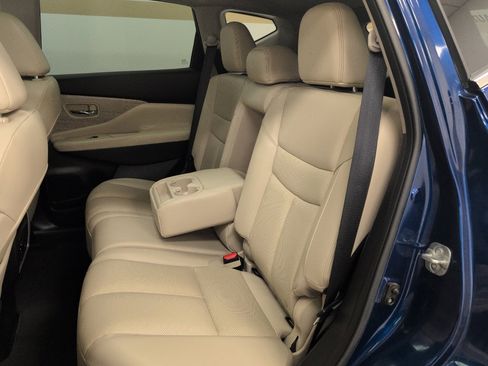 Used 2021 Nissan Murano SL w/ SL Moonroof Package image 17