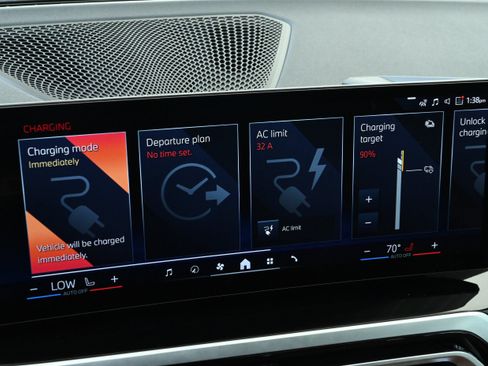 Used 2024 BMW i4 eDrive40 w/ Premium Package RWD image 21