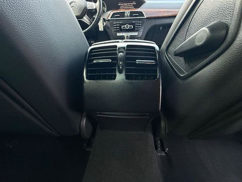 Used 2013 Mercedes-Benz C 300 4MATIC Sedan image 40