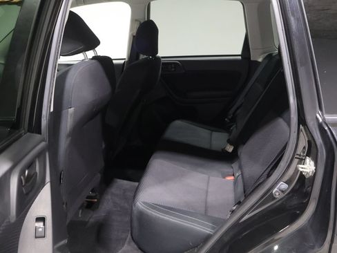 Used 2017 Subaru Forester 2.5i Premium w/ All-Weather Package AWD/4WD image 18