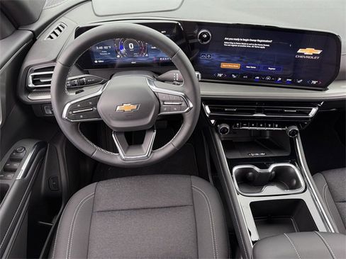 New 2026 Chevrolet Traverse LT image 11