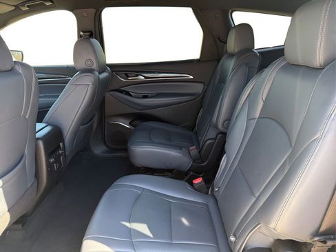 Used 2023 Buick Enclave Essence image 11