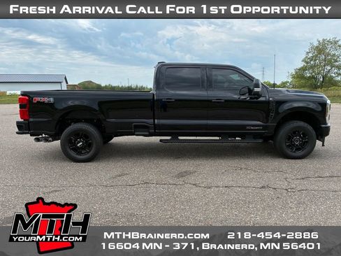 Used 2024 Ford F350 XLT w/ XLT Premium Package AWD/4WD image 1