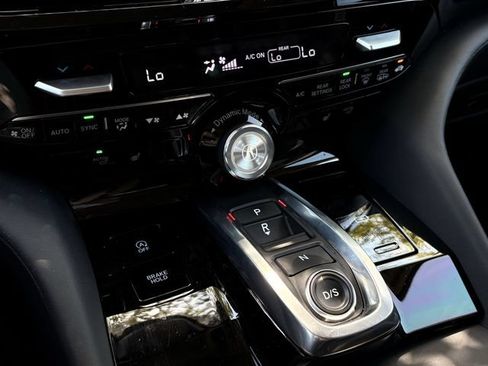Certified 2025 Acura MDX FWD w/ Technology Package image 20