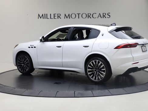 New 2025 Maserati Grecale Modena AWD/4WD image 3