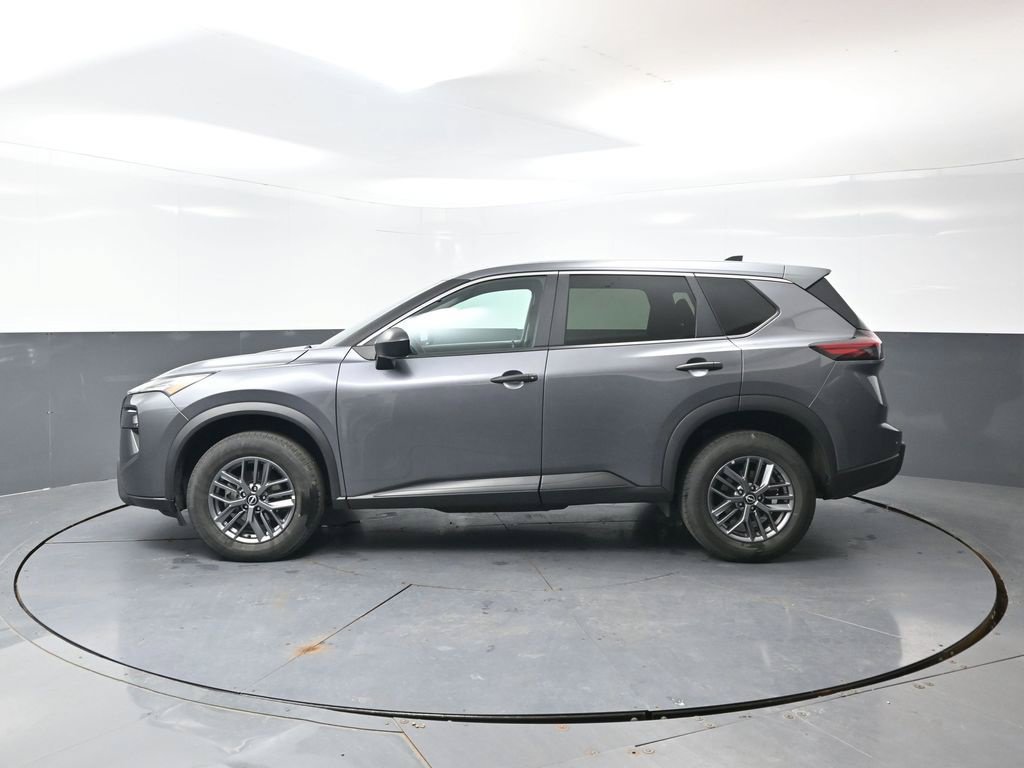 Used 2024 Nissan Rogue S AWD/4WD image 10