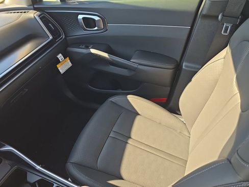 New 2026 Kia Sorento S AWD/4WD image 15