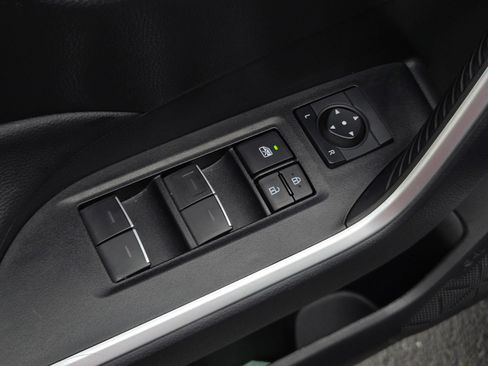 Certified 2025 Toyota RAV4 XLE AWD/4WD image 10