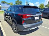 Used 2023 Kia Seltos LX image 4