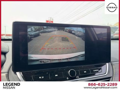 Used 2024 Nissan Altima 2.5 SV w/ SV Premium Package AWD/4WD image 25