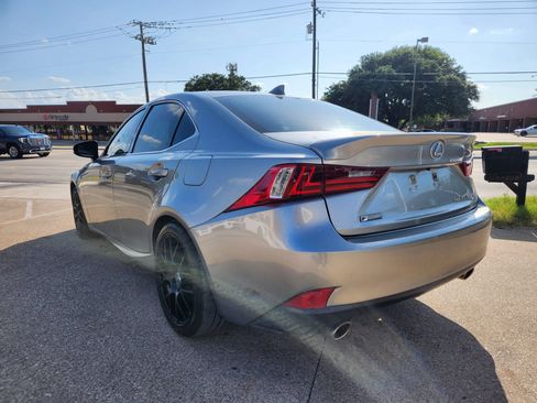 Used 2016 Lexus IS 300 AWD image 3