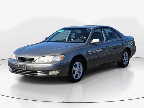 Used 1998 Lexus ES 330 image 10