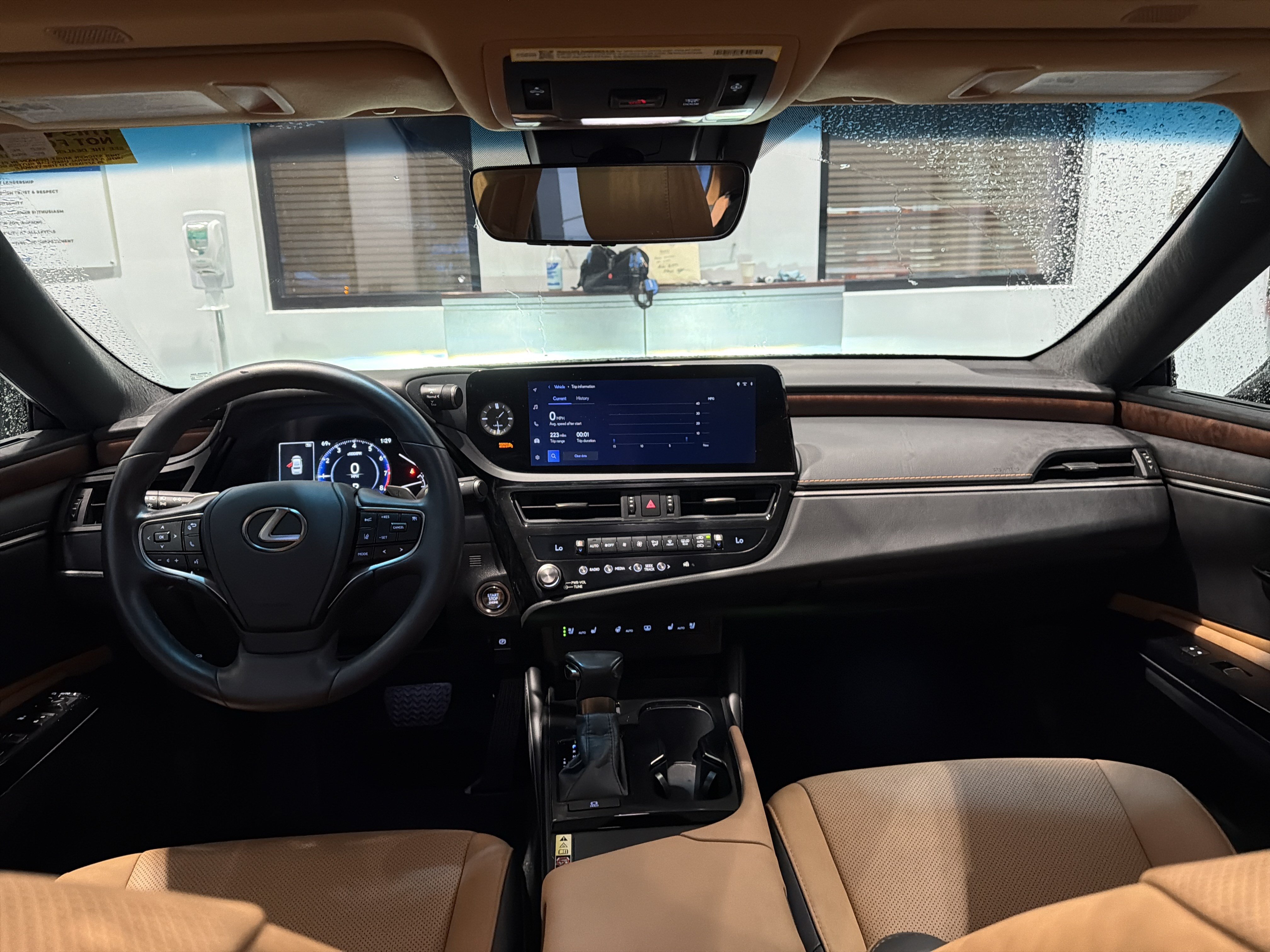 Used 2025 Lexus ES 350 w/ Premium Package FWD image 33