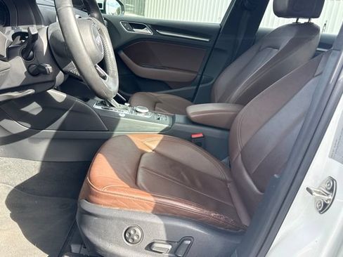 Used 2018 Audi A3 e-tron Premium Plus w/ Technology Package FWD image 9