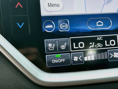 Used 2024 Subaru Ascent Touring w/ Popular Package #2 AWD/4WD image 17