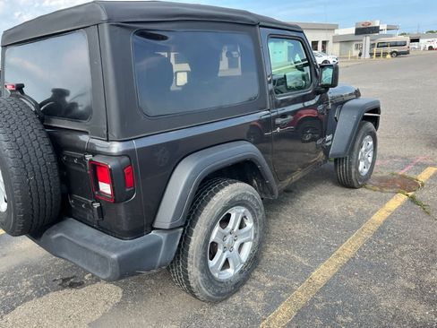 Used 2020 Jeep Wrangler Sport AWD/4WD image 17