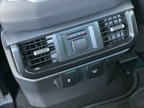 Used 2025 Ford F150 Raptor AWD/4WD image 16