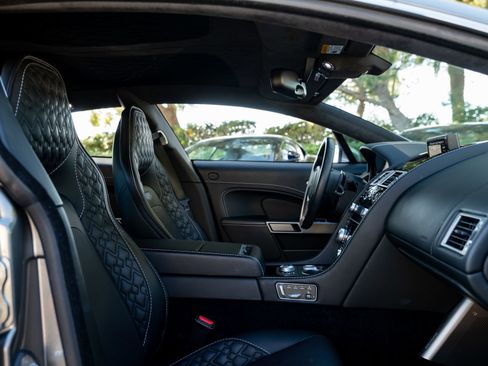 Used 2015 Aston Martin Rapide S RWD image 16