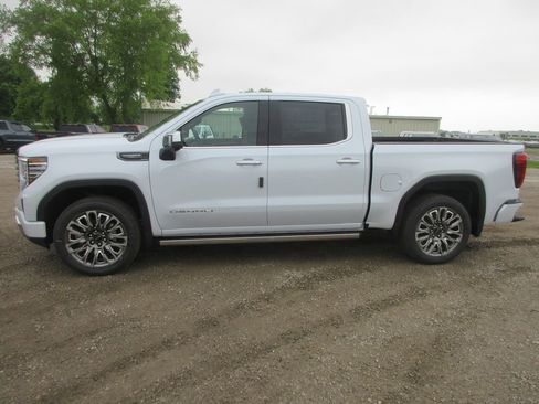 New 2026 GMC Sierra 1500 Denali Ultimate AWD/4WD image 10