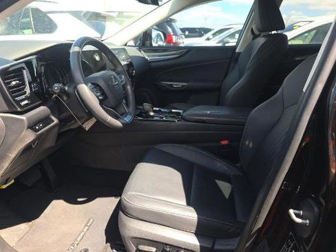 Used 2023 Lexus NX 250 FWD w/ Towing Package (2000 Lbs) image 4