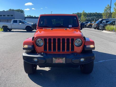 Used 2023 Jeep Wrangler Unlimited Sahara AWD/4WD image 2