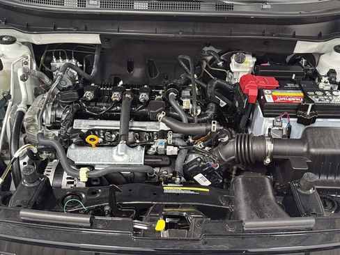 Used 2024 Nissan Kicks SV image 25