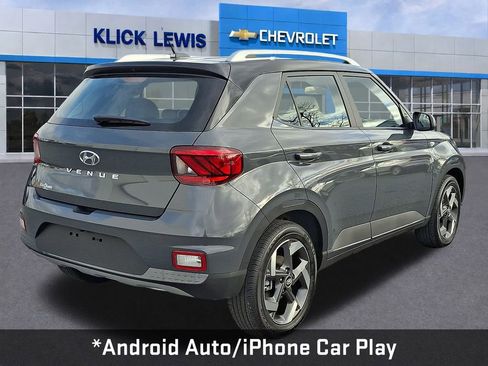Used 2026 Hyundai Venue SEL image 7