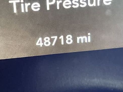 Used 2015 Dodge Challenger R/T Plus image 12